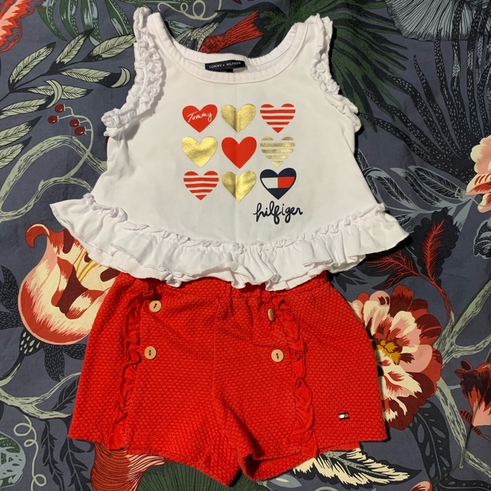Hilfiger shorts and t-shirt set
